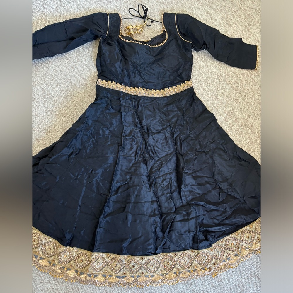 Black Anarkali with Floral Chunni and Pajami - Picture 3 of 16